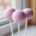 lavender cake pops - Tasty
